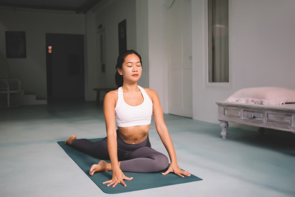 FotoJet 2025 11 14T141652.801 體位法,asana,瑜珈