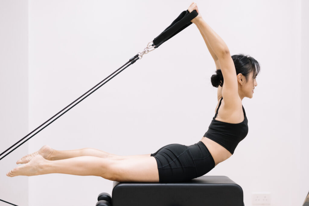 FotoJet 2025 11 25T151430.645 瑜珈老師,資深瑜珈老師,香港瑜珈老師,Samantha Sin