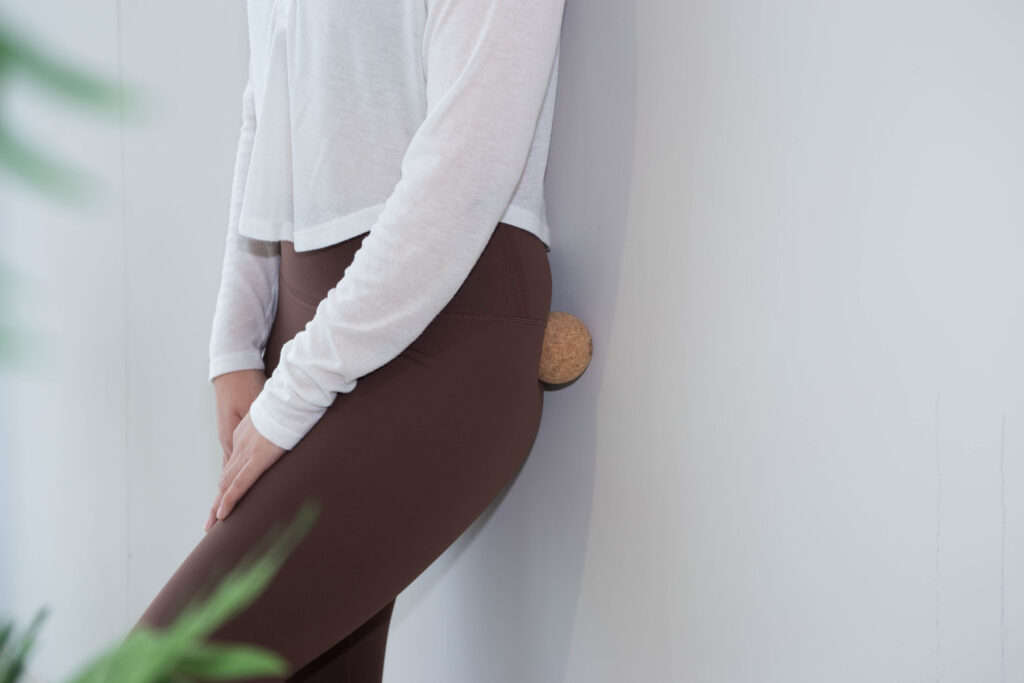 FotoJet 2025 11 28T164318.417 按摩球,久坐按摩,腰痠背痛,臀部緊繃