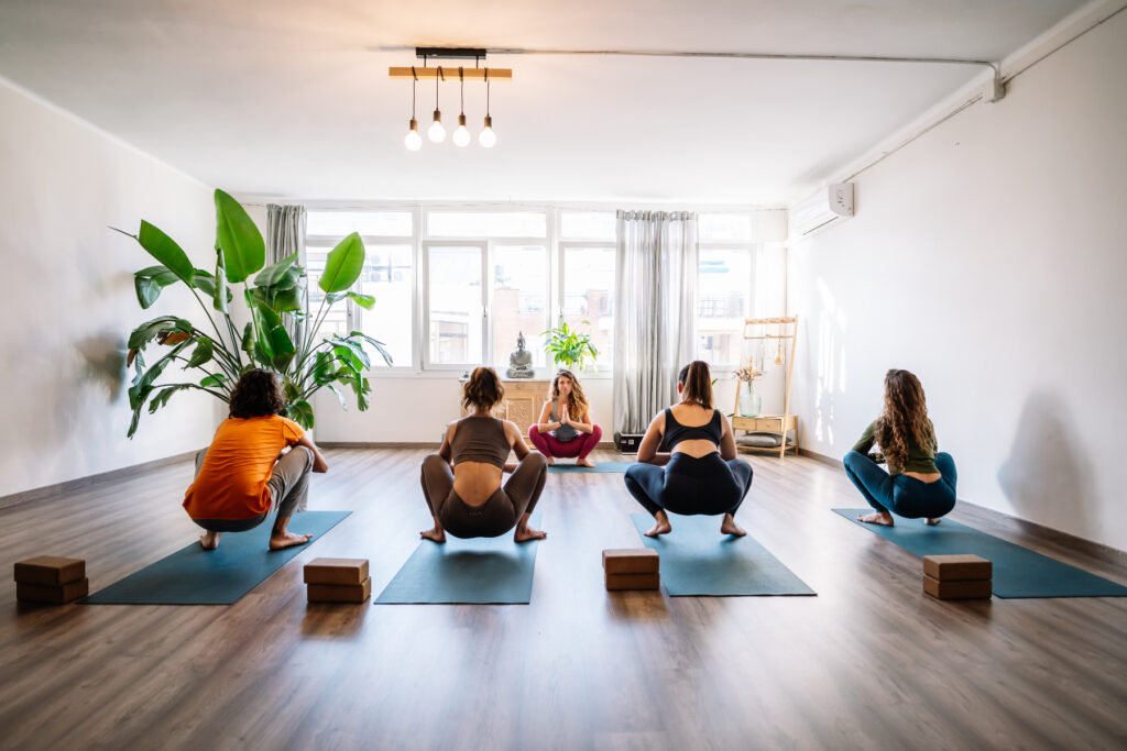 FotoJet 2025 12 04T132901.138 開瑜珈教室,瑜珈教室,瑜珈空間,瑜珈練習空間,瑜珈教室經營,瑜珈空間經營