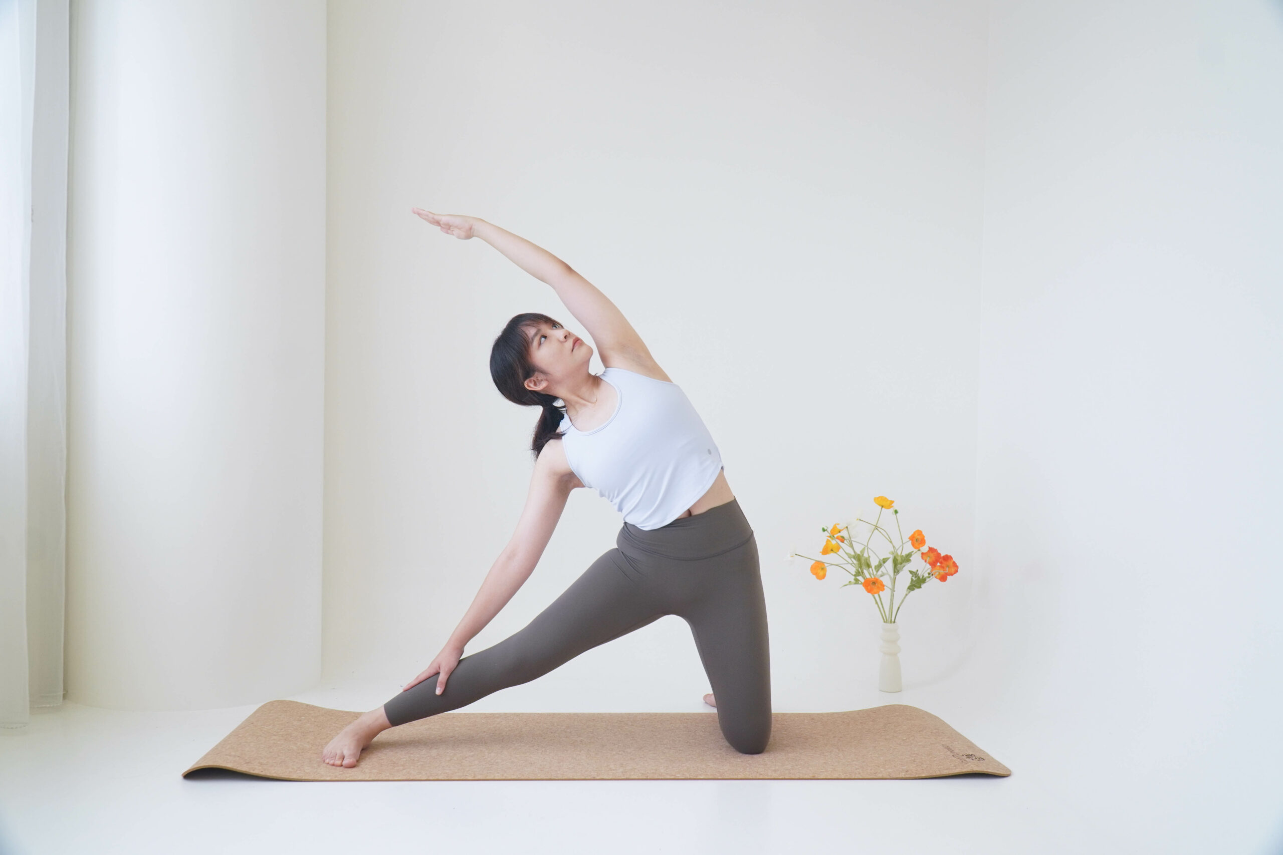 Gate Pose scaled 孕婦瑜珈,孕婦瑜珈動作,懷孕後期